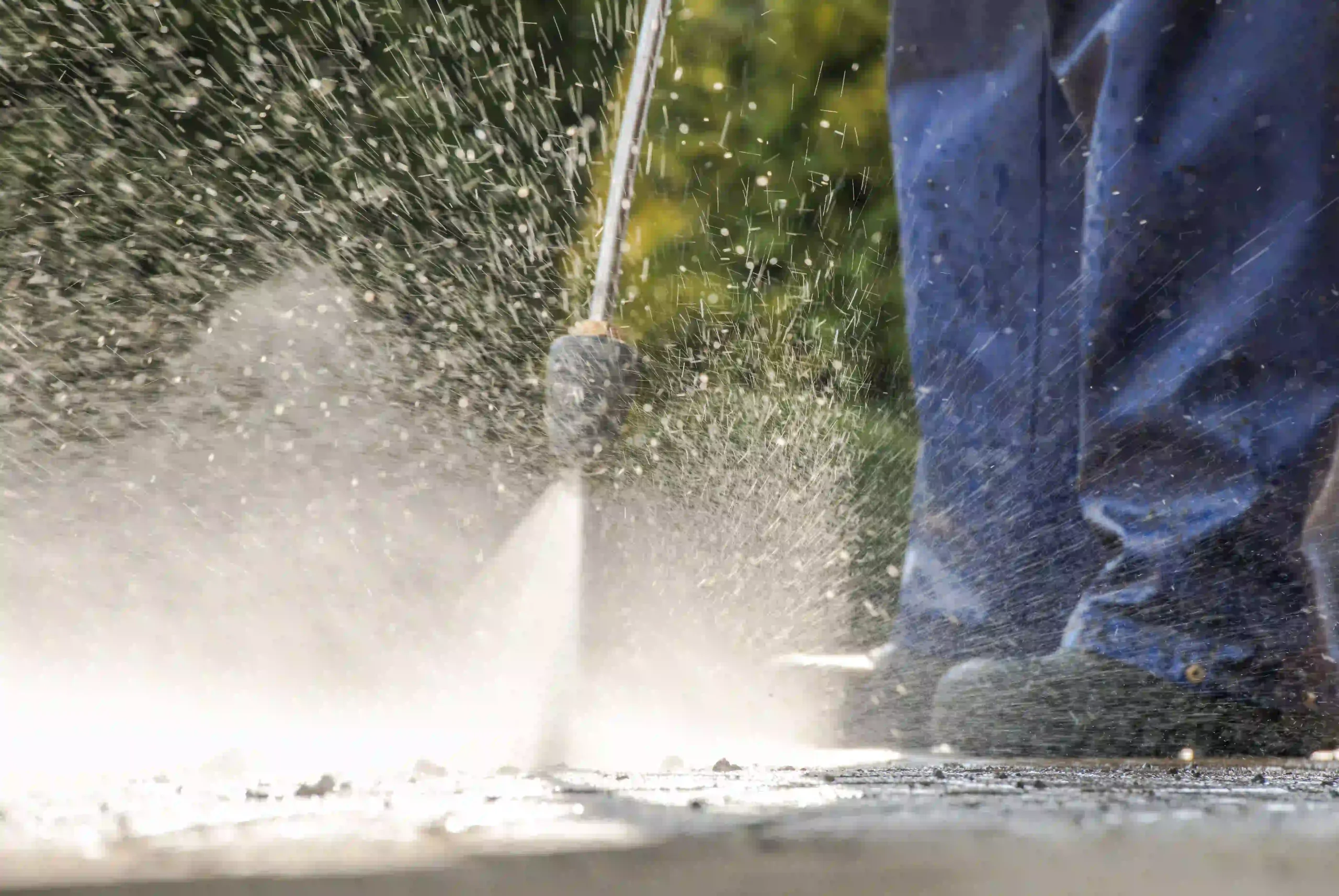 Power washing service — Roldan Landscaping Connecticut